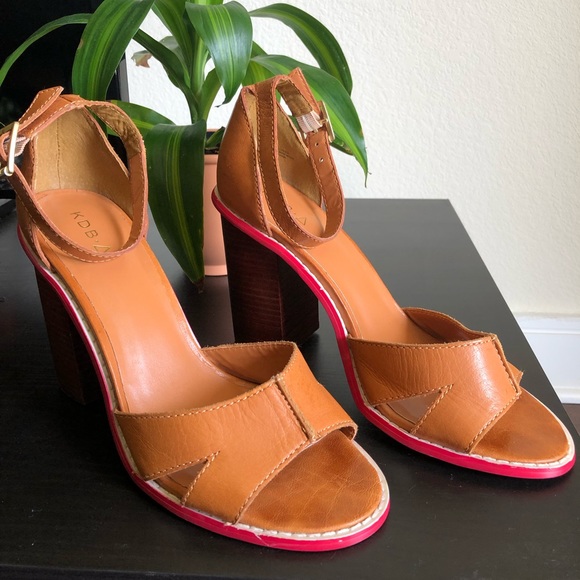 Kelsi Dagger KDB sandals - Picture 1 of 5